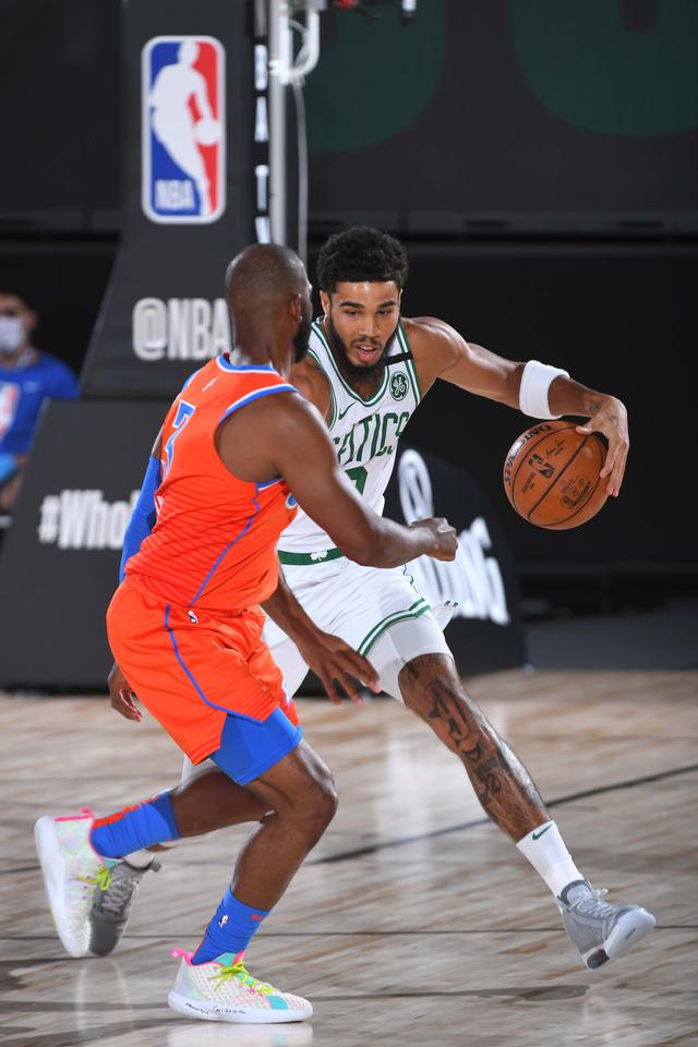 是充满了悬 是充满了悬